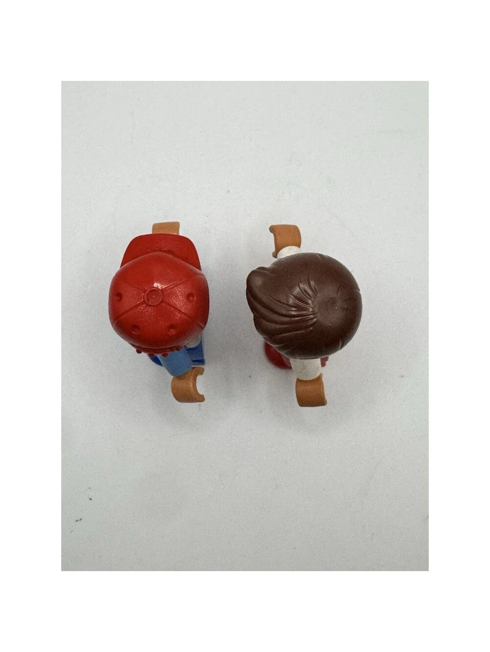 LEGO Duplo Boy Figures Lot of 2 Red Baseball Cap Car Shirt Number 8 Jersey